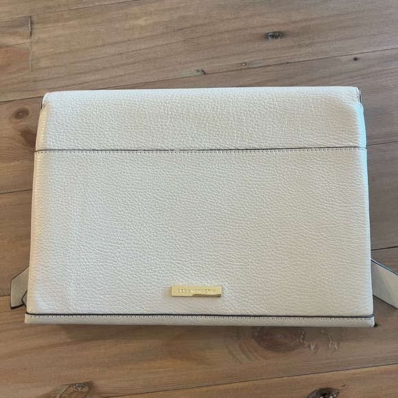 BCBG light grey clutch NWT - Picture 3 of 3